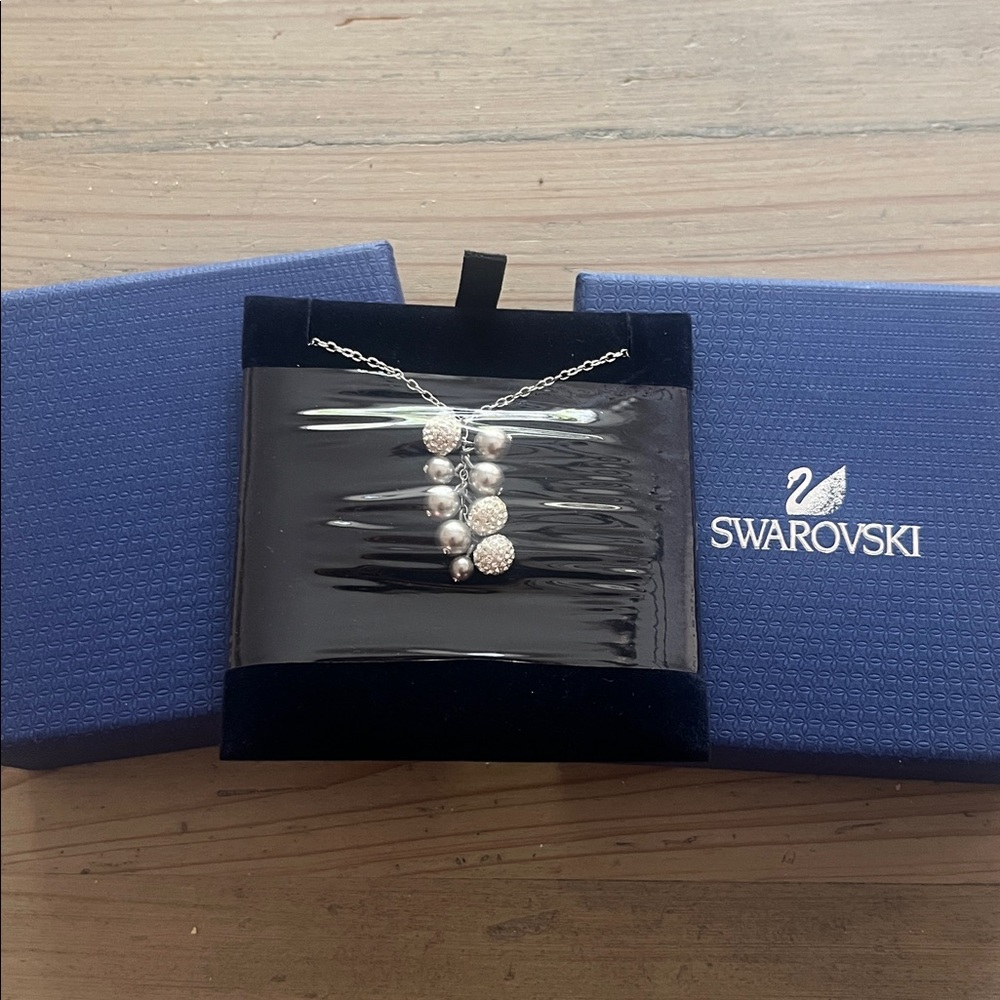 Swarovski Rumor Silver Pearl and Crystal Cluster Necklace 1121122 - Picture 5 of 5